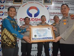 Ombudsman:Polres Dairi AKBP Wahyudi RahmanTerima Rapor Predikat Tertinggi Standar Pelayanan Publik