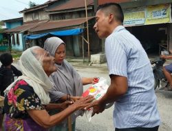 Sat Intelkam Polres Serdang Bedagai melaksanakan giat pemberian bantuan sosial kepada warga kurang mampu dlm rangka safari Ramadhan 1444 H Polres Serdang Bedagai