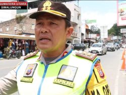 Hari Pertama Usai Cuti Lebaran, Polres Simalungun Siaga Antisipasi Lalu Lintas Ramai Lancar.