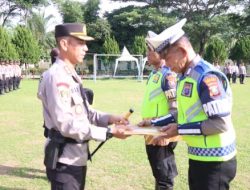 Kapolres Serdang Bedagai Pimpin Apel Pemberian Penghargaan Kepada Personil Berprestasi Atas Pengungkapan Narkotika Jenis Sabu