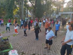 PROGANJARIST Kota Medan Melakukan Sosialisasi Dengan Senam Aerobik Di Lapangan Ahmad Yani jln Imam Bonjol.