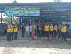 Sinergi Polsek Tigabinanga dan Warga Bersihkan Rumah Ibadah Jelang HUT Bhayangkara ke – 78