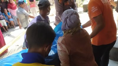Unit Reskrim Polsek Firdaus Kanit Iptu Maruli Sihombing Mendapat Laporan Seorang Pria Meninggal Dunia Di Dalam Rumahnya