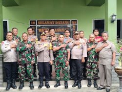 Polsek Belawan Berikan Kejutan HUT TNI ke-79 di Koramil Medan Marelan dan Medan Deli