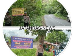 Jelang Natal 2024 dan Tahun Baru 2025, Sat lantas Polres Binjai Pasang Spanduk himbauan di lokasi rawan laka