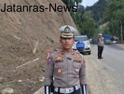 Kasat Lantas Polrestabes Medan, Kompol Andika Purba Mengatur, Situasi Jalur Medan-Berastagi Arus Lalu Lintas Lancar dan Aman