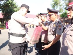 Awal Tahun Baru 2025, Personil Polres Binjai Kenakan Pangkat Baru