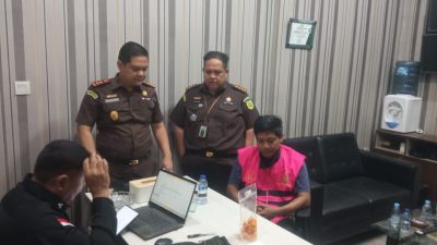 Tim Tabur Kejati Sumut Amankan Tersangka DPO Dugaan Korupsi Pembangunan Stadion Madina