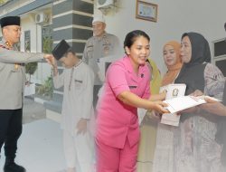 Kapolres Sergai AKBP Jhon Sitepu Beserta Ibu Ketua Bhayangkari Cabang Serdang Bedagai Santuni dan Buka Puasa Bersama Dengan Warakawuri Dan Anak Yatim