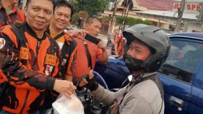 Bulan Suci Ramadhan Ke – 11 PAC  PP Medan Tuntungan Berbagi Takjil Ke Masyarakat Simpang Selayang