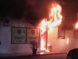 Kebakaran Kantor Polsek Medan Helvetia Diduga Karena Arus Pendek Listrik “Tidak Ada Korban Jiwa 