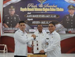 Pisah Sambut Ka Rutan Tanjung Gusta Medan dari pejabat lama Alanta Imanuel Ketaren kepada pejabat yang baru Andi Surya.