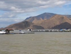 Gubernur Sumut Boby Nasution Diskusi Beberapa Ahli Dan Kepala Dinas Lingkungan Hidup Kabupaten Samosir, Edison Pasaribu Ucap Faktor Alam