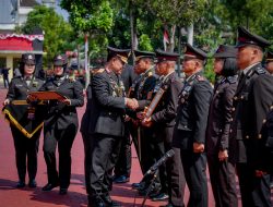 Kapolda Sumut Irjen Pol Wishnu Berikan Penghargaan Kepada 56 Personel Berprestasi, Meriahkan HUT Bhayangkara ke-79