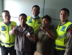 Personil Dit Lantas Polda Sumut Berhasil Menangkap Sopir Truk Menggunakan Sabu Di Pinggir Jalan