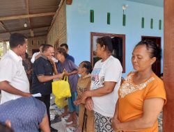 Anggota Dewan DPRI RI Melakukan kunjungan Kepada Warga korban Angin Puting Beliung Desa Cempedak.