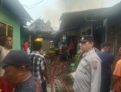 Kebakaran Di Komplek PJKA Blok B5 Kelurahan Gaharu Kecamatan Medan Timur