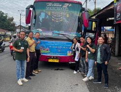 Anggota Dewan DPRI RI Memberangkatkan Wisata Rohani Anak Sekolah Minggu HKBP Immanuel.