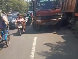 Personel Lantas Polsek Patumbak Urai Kemacetan Panjang di Jalan Tritura