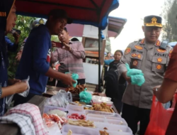 Dukung UMKM, Polres Tanah Karo Awali Bagi Takjil dengan Aksi Borong Dagangan Pedagang