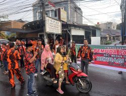 Wujud Kepedulian di Bulan Suci Ramadhan, Ketua PAC Pemuda Pancasila Medan Tuntungan Turun  ke Jalan Simpang Selayang