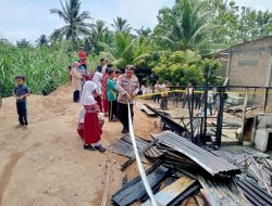 Diduga Akibat Korsleting Listrik, Satu Unit Rumah Semi Permanen di Dolok Masihul Terbakar