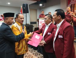 Dr. Maruli Siahaan Lantik DPP LSM Pondok Aspirasi Sumut, Tegaskan Peran Ormas Jadi Jembatan Aspirasi Rakyat*