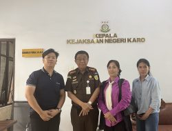 Silaturahmi dengan Kajari Karo Baru Edmond Noverry Purba, Pimpinan Umum JATANRAS-news.com Iren Sinaga Pertanyakan Perkembangan Berkas Perkara Upah Ginting