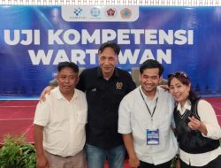 IRENA SINAGA, S.H. Dan BOEDI HUTAGAOL Lulus UKW MUDA